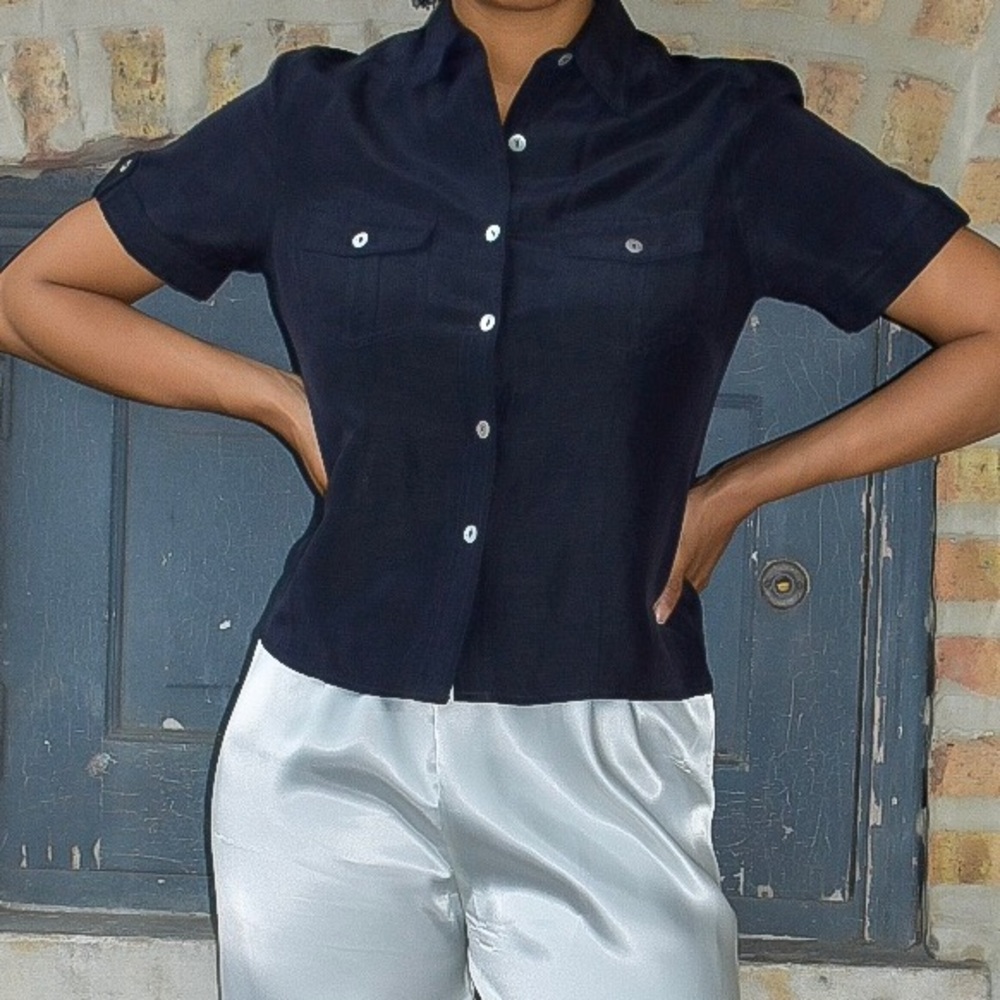 Anne Carson Silk Blend Button Up sz small